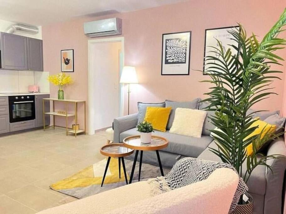 B104 - Liberty Bridge Lovely Home With Free Parking Boedapest Buitenkant foto
